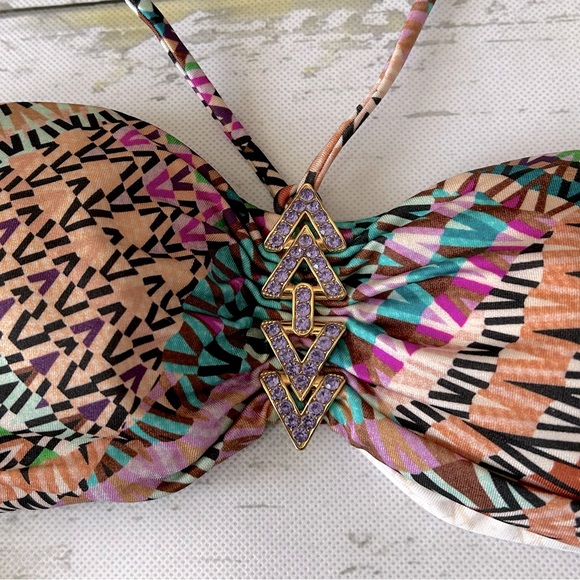 Victoria’s Secret Brooch Embellished Bandeau Bikini - Picture 4 of 15